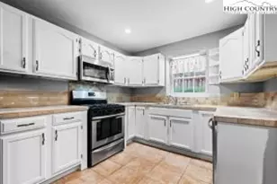 167 Wagon Wheel Ln, Deep Gap, NC 28618 - Photo 29