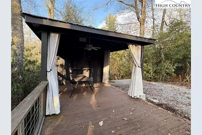 157 Hemlock Loop, Newland, NC 28657 - Photo 3