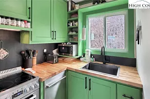 111 Sugar Ski Dr, Sugar Mountain, NC 28604 - Photo 11