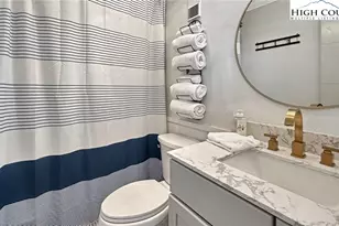 111 Sugar Ski Dr, Sugar Mountain, NC 28604 - Photo 17