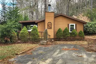 58 River Rd, Newland, NC 28657 - Photo 1