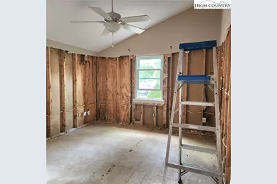 58 River Road, Newland, NC 28657 - Photo 11