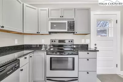 186 King Street, West Jefferson, NC 28694 - Photo 11