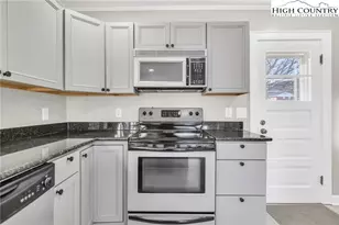 186 King St, West Jefferson, NC 28694 - Photo 11