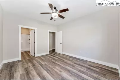 264 W Evergreen Street, West Jefferson, NC 28694 - Photo 17