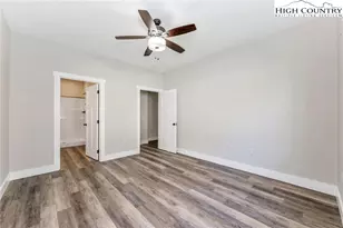 264 W Evergreen St, West Jefferson, NC 28694 - Photo 17