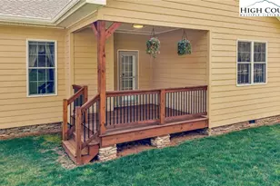 264 W Evergreen St, West Jefferson, NC 28694 - Photo 39