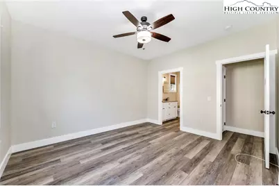264 W Evergreen Street, West Jefferson, NC 28694 - Photo 21