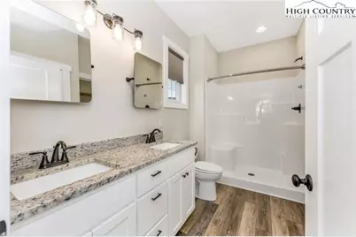 264 W Evergreen Street, West Jefferson, NC 28694 - Photo 23