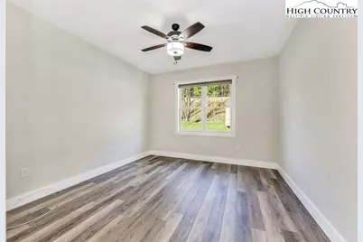 264 W Evergreen Street, West Jefferson, NC 28694 - Photo 23