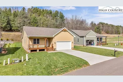 264 W Evergreen Street, West Jefferson, NC 28694 - Photo 3