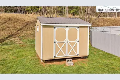 264 W Evergreen Street, West Jefferson, NC 28694 - Photo 41