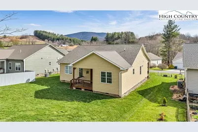 264 W Evergreen Street, West Jefferson, NC 28694 - Photo 37