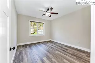 264 W Evergreen St, West Jefferson, NC 28694 - Photo 15