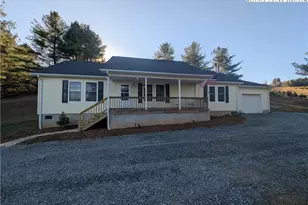 47 Peacock Ln, Sparta, NC 28675 - Photo 1