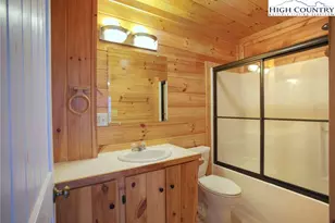 140 Vixen Den Dr, Zionville, NC 28698 - Photo 25