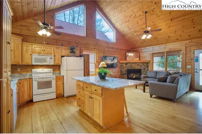 140 Vixen Den Drive, Zionville, NC 28698 - Photo 3