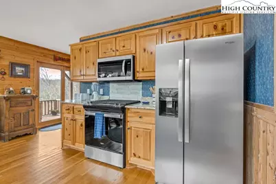 883 Wagon Ridge Lane, Ferguson, NC 28624 - Photo 9