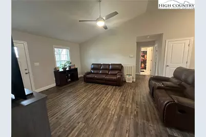 192 Crestwood Loop, Taylorsville, NC 28681 - Photo 25