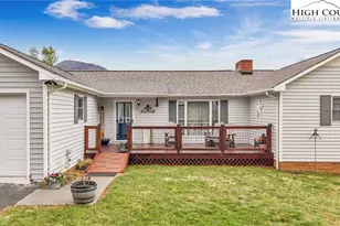 237 Valleyview Dr, Jefferson, NC 28640 - Photo 5