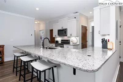 240 Ridgeline #19 Drive, Sugar Mountain, NC 28604 - Photo 9