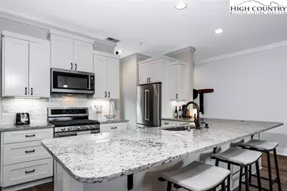 240 Ridgeline #19 Drive, Sugar Mountain, NC 28604 - Photo 11