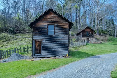 150 Wm Hardy Mast Road, Sugar Grove, NC 28679 - Photo 33