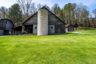 150 Wm Hardy Mast Rd, Sugar Grove, NC 28679 - Photo 35