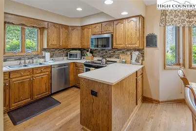 491 Waterside Drive #1, Blowing Rock, NC 28605 - Photo 5