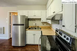 1005 Beech Mountain Pkwy, Beech Mountain, NC 28604 - Photo 7