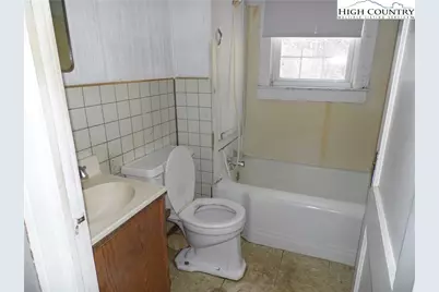 232 Riverview Drive, Sparta, NC 28675 - Photo 27