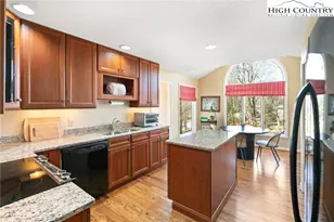 117 Sorrento Park Dr, Blowing Rock, NC 28605 - Photo 15