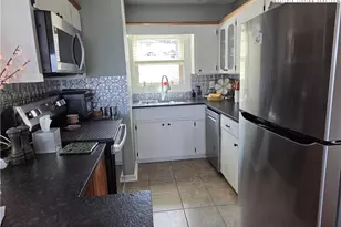 101 Courtside Ln, Beech Mountain, NC 28604 - Photo 7