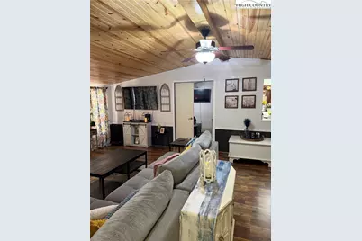 672 Upper Hanging Rock Roads, Spruce Pine, NC 28777 - Photo 7