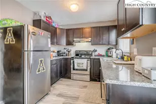 194 Carriage Lamp Ct, Boone, NC 28607 - Photo 9