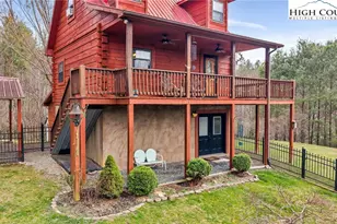 461 E Hidden Mountain Ln, Crumpler, NC 28617 - Photo 31