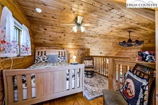 461 E Hidden Mountain Ln, Crumpler, NC 28617 - Photo 25