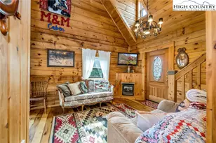 461 E Hidden Mountain Ln, Crumpler, NC 28617 - Photo 15