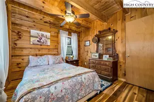461 E Hidden Mountain Ln, Crumpler, NC 28617 - Photo 19