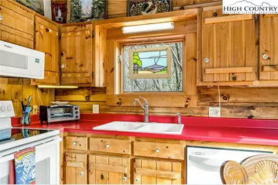 461 E Hidden Mountain Lane, Crumpler, NC 28617 - Photo 11