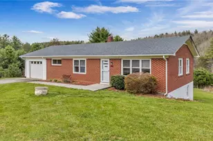 9261 Hwy 16 S, West Jefferson, NC 28694 - Photo 3