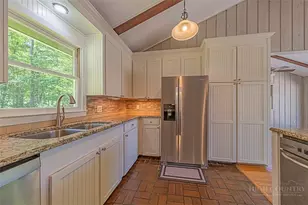 442 Country Club Rd, Glade Valley, NC 28627 - Photo 9