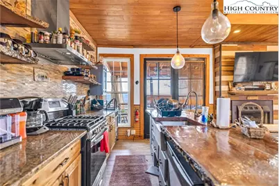 871 Lower Nettle Knob Road, West Jefferson, NC 28694 - Photo 15