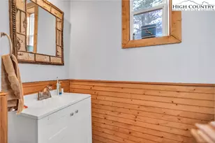 871 Lower Nettle Knob Rd, West Jefferson, NC 28694 - Photo 21