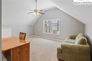 150 19th Hole Dr, West Jefferson, NC 28694 - Photo 19