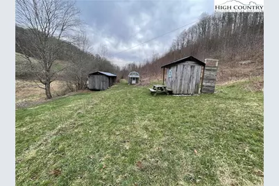 1275 Big Windfall Road, Lansing, NC 28643 - Photo 17