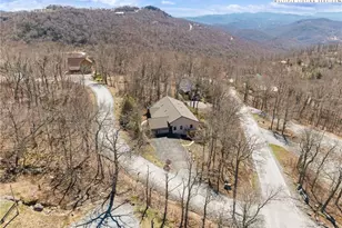 114 Little Sugar Ln, Sugar Mountain, NC 28604 - Photo 37