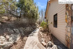 114 Little Sugar Ln, Sugar Mountain, NC 28604 - Photo 33