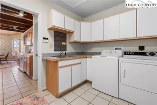 114 Little Sugar Ln, Sugar Mountain, NC 28604 - Photo 15