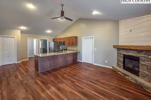 424 Townhomes Pl, Boone, NC 28607 - Photo 13